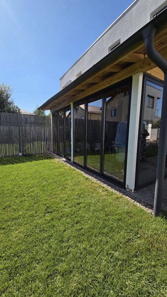 Tamplarie PVC, rulouri exterioare, sisteme din sticla securizata 2Day Glass