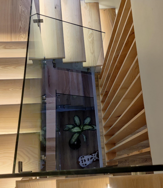 Tamplarie PVC, rulouri exterioare, sisteme din sticla securizata 2Day Glass